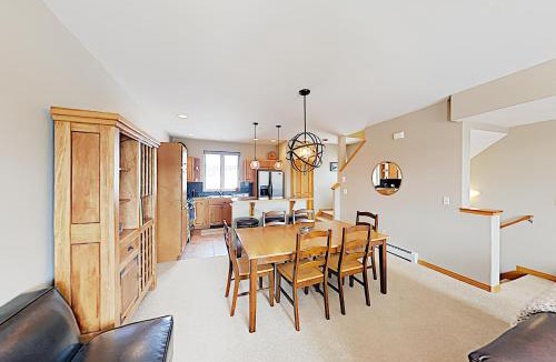 Fraser Apartment | WinterStar E-2