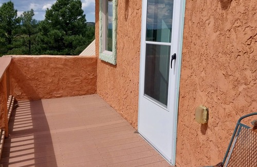 Boncarbo House | Wonderful 3-bedroom house in Boncarbo CO. Perfect for Hunters.