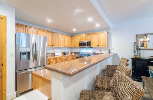 Mountain Village Condo | Wooded 2-Bedroom Family-Friendly Condo With Endless Amenities