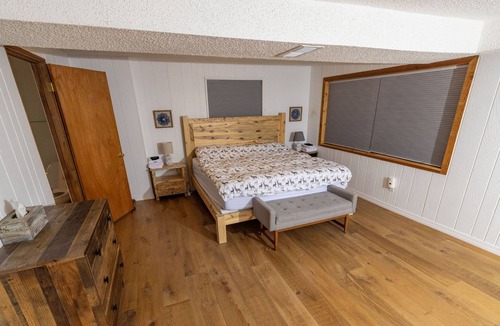 Evergreen House | Woodhaven Evergreen Retreat