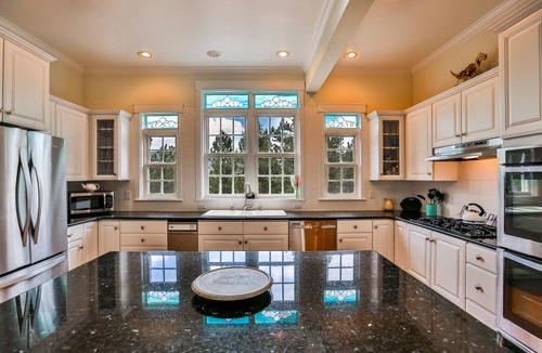 Woodland Park House | Woodland Escape~Modern Victorian~3 Acres of CO Mountain Living Min. From Town