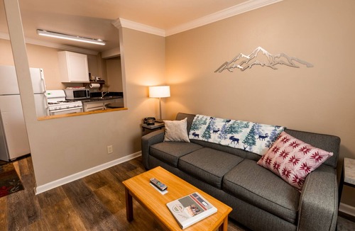 Salida Hotel | Woodland Motel