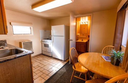 Salida Hotel | Woodland Motel