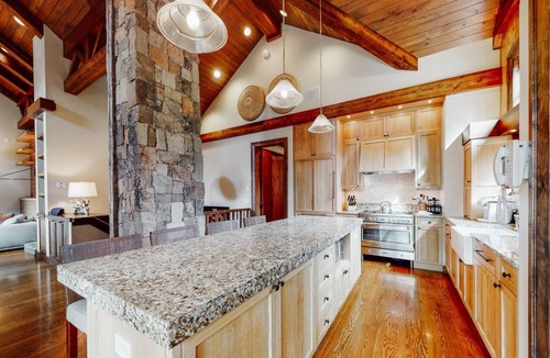 Snowmass Village Condo | Woodrun Place Townhome | 61