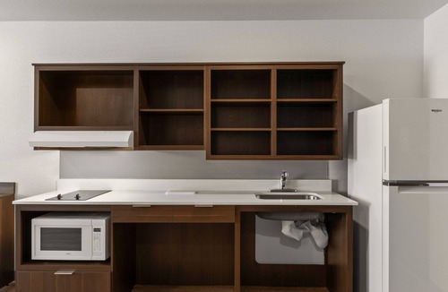 Greeley Hotel | WoodSpring Suites Greeley