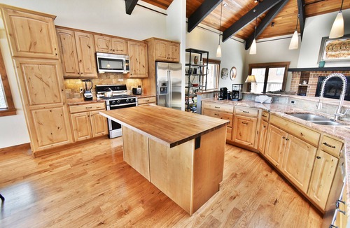 Frisco Condo | WOW Luxury Unit. Easy Drive to 6 Ski Areas. Garage, Elevator. Near Dining