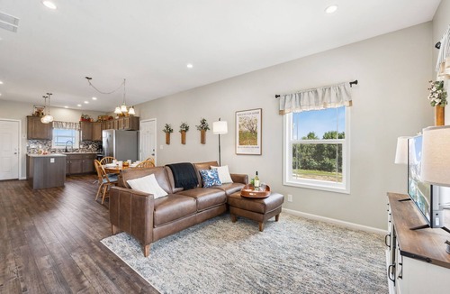Loveland House | Wright House | Country Retreat w/Spa, EV + Garage
