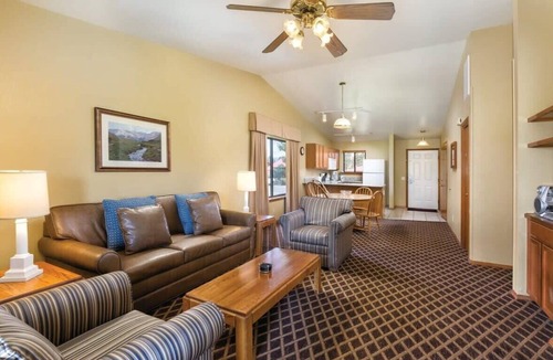 Pagosa Springs Condo | Wyndham Pagosa Springs |1BR/1BA King Suite w/Balc