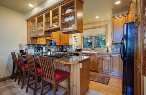 Steamboat Springs House | X2839 | Vaulted Ceilings | Winter Shuttle | Pool | Close to Slopes | Hot Tub