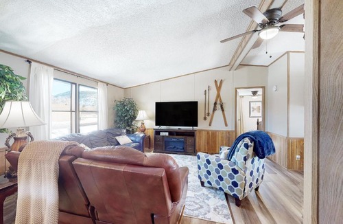 Alpine Village House | Yatahey