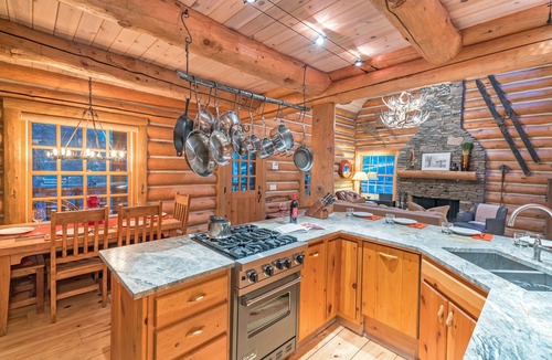 Mountain Village House | YELLOW BRICK CABIN - Ski-in/out cabin, Mountain Village with private hot tub!
