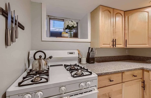 Congress Park Apartment | York by Modern Midstay/3 Blocks to Cheesman #NYB