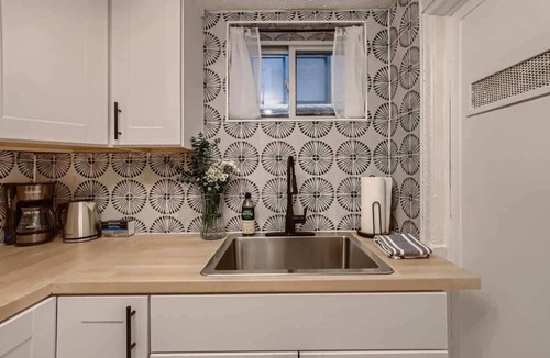 Congress Park Apartment | York by Modern Midstay 3 Blocks to Cheesman #SYB