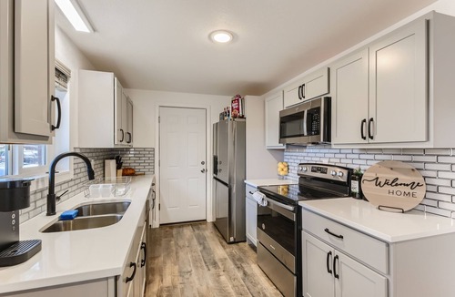 Kipling House | Your Home away from home near Rockies!