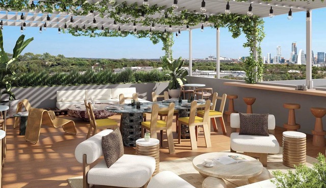 22 Guests at The Code by Avantstay Resort Amenities + Pool Steps to Zilker + Lady Bird in South Lamar