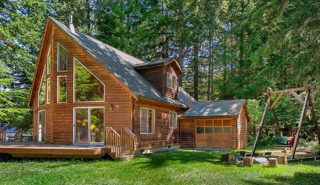 Beautiful Crystal Mountain Chalet/Cabin With Spa