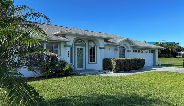 Completely remodeled 3 BR home, 1/2 block from the sand! in Ormond Beach