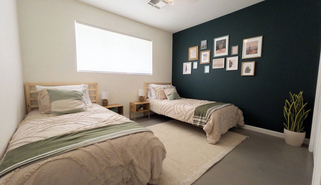 Desert Avenue – Family-Friendly Escape with Stunning Views