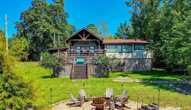 Direct Beach Access, Watersports, Lakeside Firepit and more @ Crystal Cove