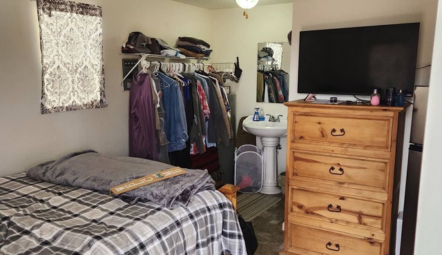 Efficient 1 bed/1 bath cabin in the Permian Basin in Big Spring