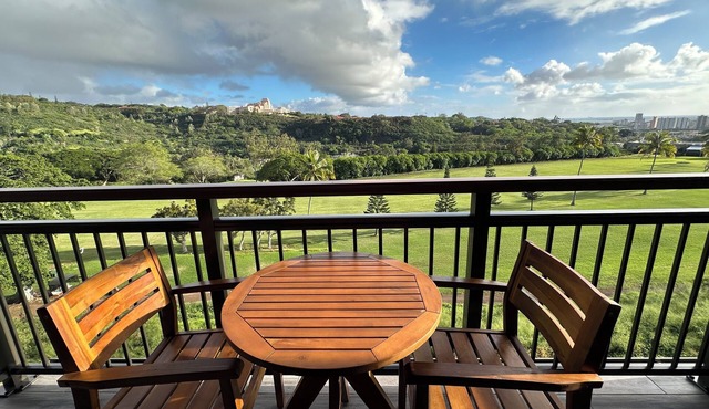 GOLF COURSE FRONTAGE, HOME "B", RENT UP TO 5 HOMES TOGETHER IN 2027. NEAR JBPHH, in Honolulu
