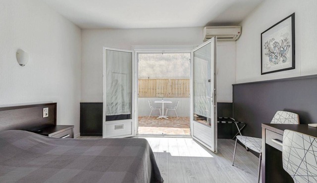 Hotel Vila in Frontignan