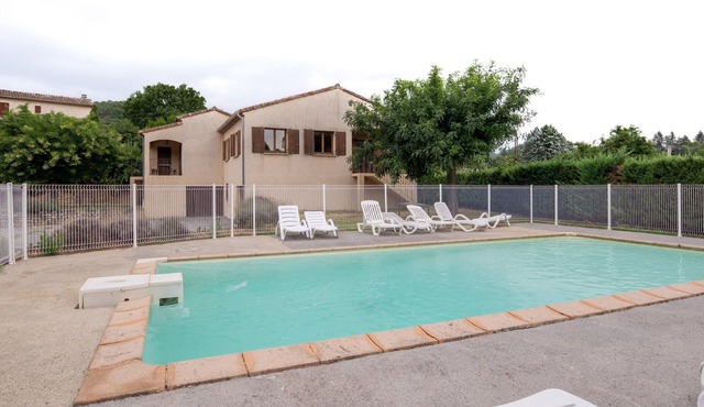 House 'Les Sources Gîte Sauvignon' with Shared Pool, Private Garden, and Air Conditioning in Chambonas