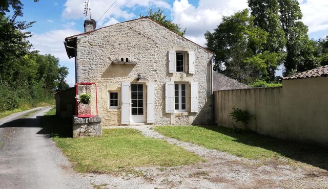 La petite maison in Matha