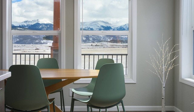 Panoramic Views | 13 Min to Winter Park | Sleeps 8 in Tabernash
