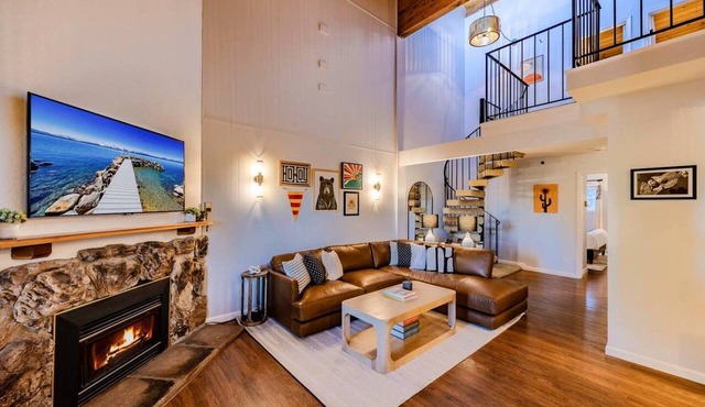Pet Friendly | Spa, Deck & Ski Access | Sleeps 10