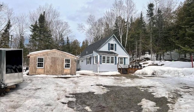 Rangeley's Edge Cabin