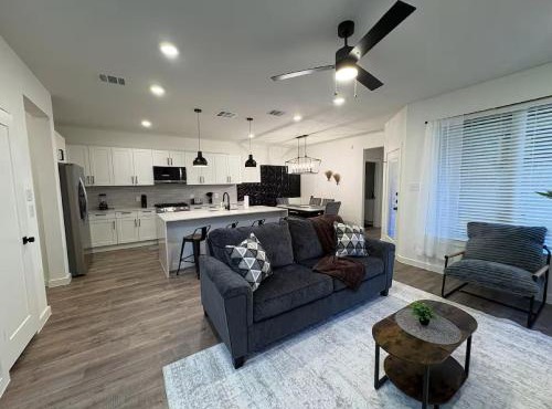 Spacious 3BR Gated Duplex with Resort Amenities
