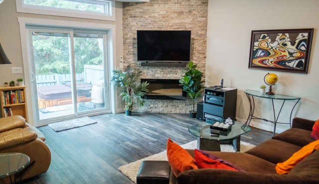 St. Albert Gem! Double Ensuite, BBQ! in St Albert