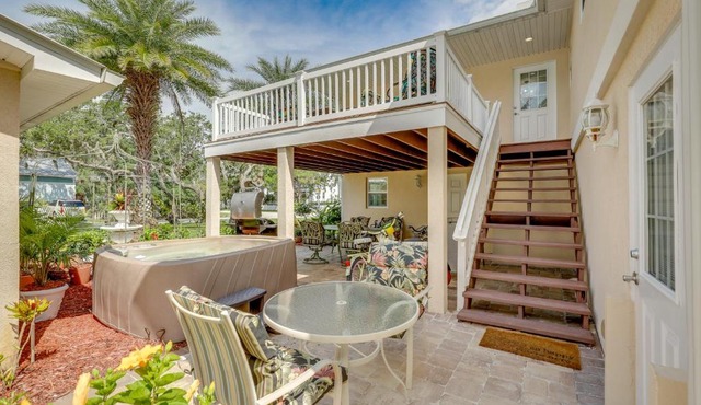 St Augustine Apt w/Hot Tub Access ~ 1 Mi to Beach