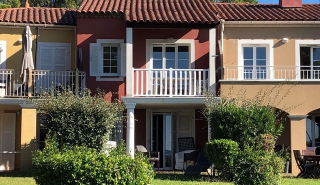 St Raphaël/App 4 pers/superb sea view/pool/wifi/climate in Saint-Raphaël