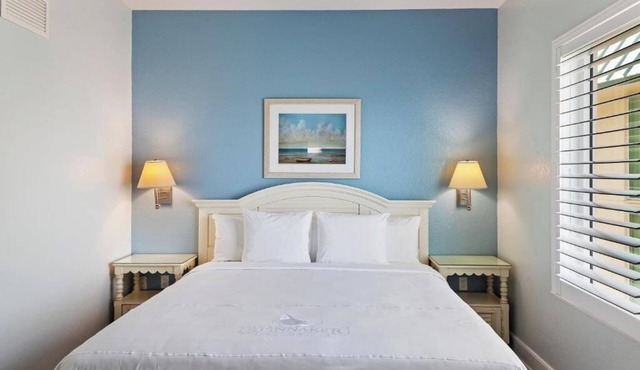 Sunrise Ocean View from 1BR Condo – Walk to Beach & Enjoy Coastal Vibes in Ormond Beach