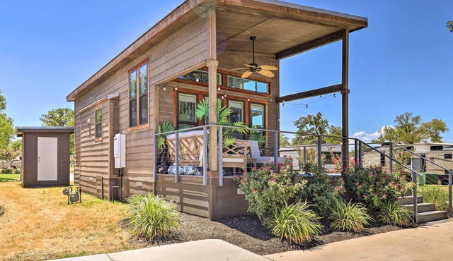 Upscale Tiny Home - Boho-Chic Austin Getaway!