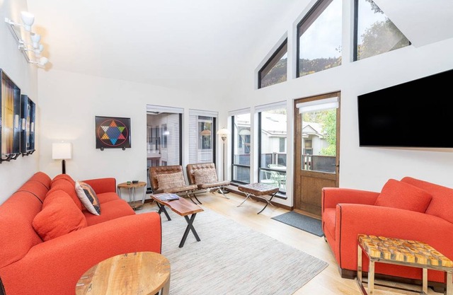 112 m² Condo ∙ 4 bedrooms ∙ 8 guests