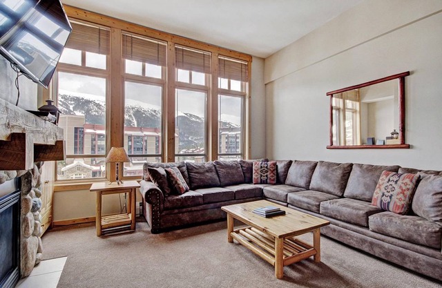 121 m² Condo ∙ 3 bedrooms ∙ 9 guests