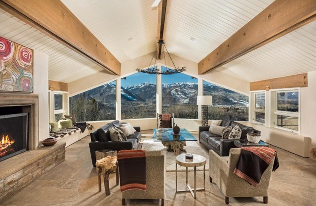 1669 Red Mountain Road