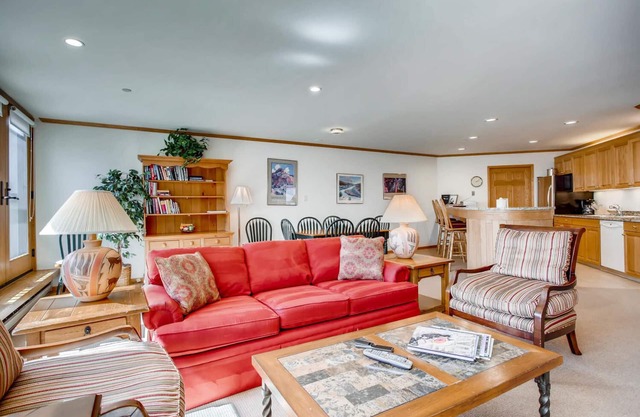 2 Bedroom Gold #504