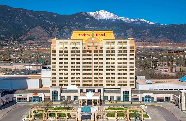 3-Star Hotel ∙ The Antlers, A Wyndham Hotel