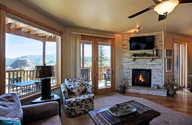 91 m² Condo ∙ 2 bedrooms ∙ 6 guests