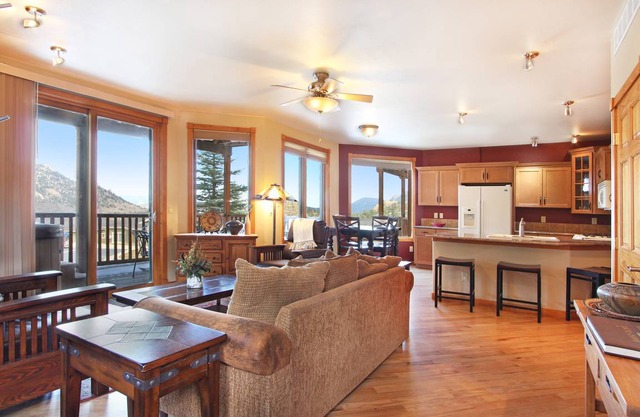 94 m² Condo ∙ 2 bedrooms ∙ 6 guests