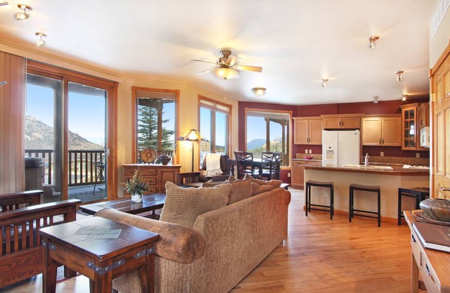 94 m² Condo ∙ 2 bedrooms ∙ 6 guests