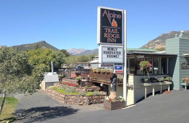 Alpine Trail Ridge Inn 