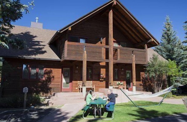Beautiful 2 bedroom unit at resort, sleeps 6