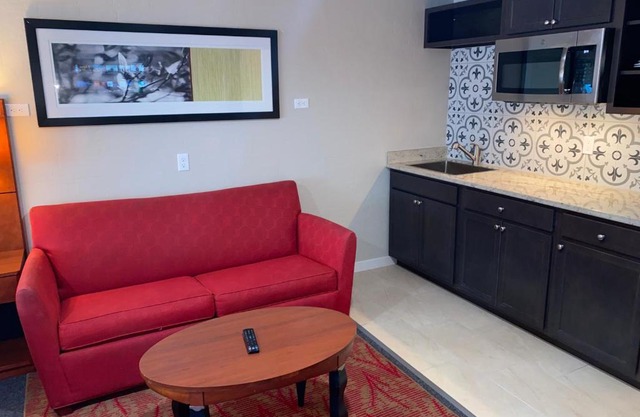 Bell & Main Studios 206