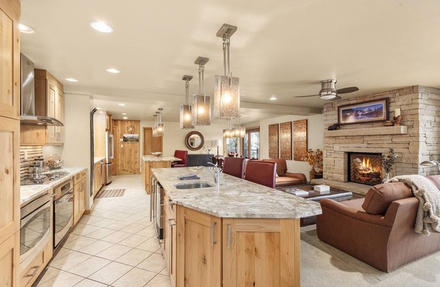 Big Savings, More Nights! 15% off 3 night stays thru Dec 14