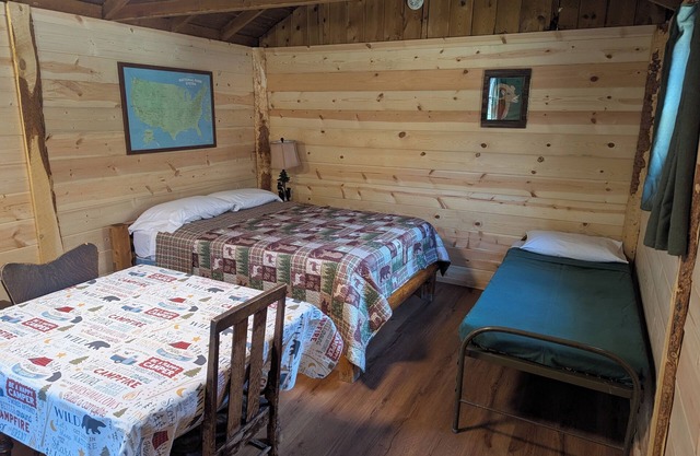 Sportsman Lodge 